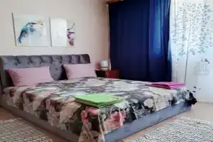 Рядом Центральный Автовокзал, Академия Единоборств