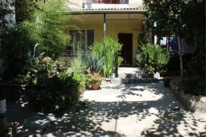 Гостевой дом у подножия Генуэзской крепости, Судак