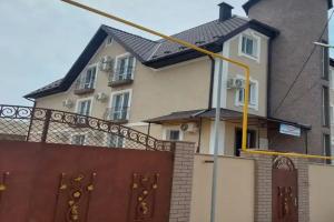 Гостевой дом «Алюр», Штормовое