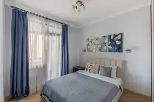 Большая евродвушка у метро Водный стадион, Москва