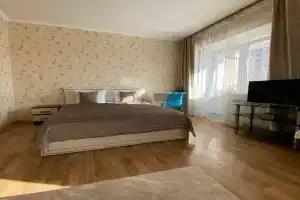 Студия Осень в самом центре