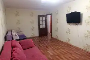 Уютная двухкомнатная квартира ближе к промзоне, Нижневартовск