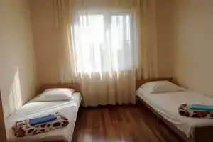 Двухместный номер с 2 отдельными кроватями эконом, Вардане