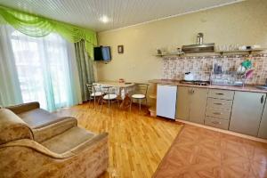 Семейный номер с личной кухней, Лазаревское