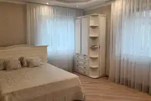 Квартира у моря, Пионерский