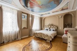 Квартира с видом на Мойку и Спас на Крови, Санкт-Петербург