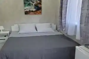Уютный двухместный номер у моря, Должанская