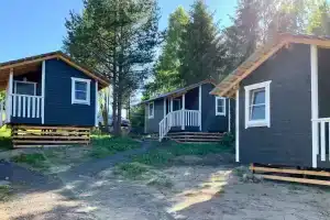 Домик на берегу озера Сундозеро