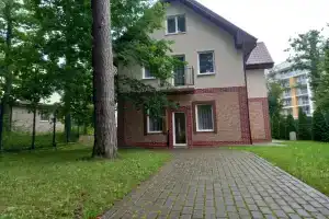 Дом «Кленовая 5», Светлогорск