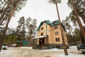 Гостиница «Сосновый Бор», Терскол