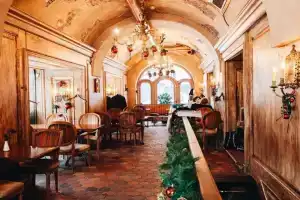 Chez Michel Hotel, Москва