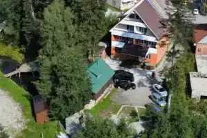 Отель «Родник 7», Домбай