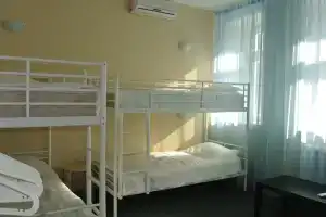 Многоместный мужской номер эконом (душ/туалет общий), Тверь