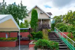 Коттедж на первой береговой линии с шикарным панорамным видом на озеро