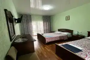 Трёхместный номер стандарт, Нижнее Учдере