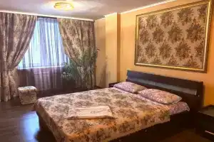 Шикарная квартира около метро, Екатеринбург