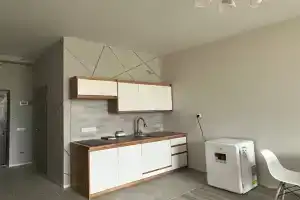 Уютная студия с видом на горы, на берегу моря