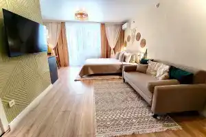 Уютная студия рядом с термами Voda и Гольф клубом, Западный