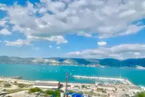 LuxSea - просторная квартира с видом на море, Новороссийск