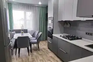 Большой комфортный дом, Яровое