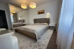 Квартира в новом доме, с новым дизайнерские ремонтом