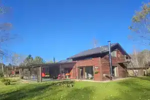 Двухкомнатный с кроватью-сеновалом
