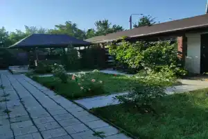 Уютный коттедж, Харьков