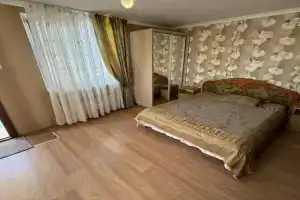 Гостиница «Артик», Алупка