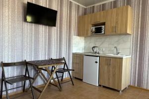 Двухместный номер с 1 кроватью Стандарт 2-х местный с кухней в номере