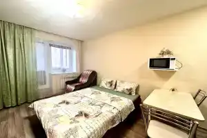 Студия рядом с ТЦ Еж и Дворцом молодежи