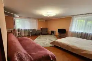 Яркая студия в куpортнoй зоне