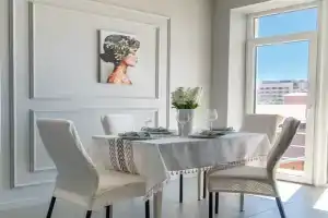 Апартамент в центре города, с видом на море и горы Saada House
