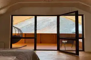 Коттедж с видом на горы и горную речку