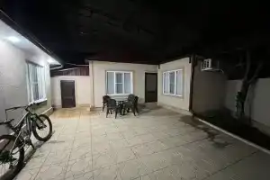 Уютный домик со всеми удобствами и уютным крытым двориком