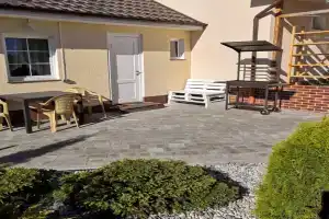 Уютный гостевой домик в живописном дворе с отдельным входом