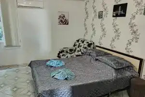 Трёхместный номер Однокомнатный эконом номер без кухни без балкона, Утес