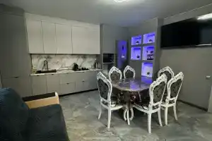 Дом с новым ремонтом, Кабардинка