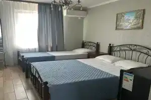 Трёхместный номер Трехместный стандарт