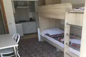 Апартамент на двоих (1 взрослый +ребёнок, или 2 ребенка), Лоо