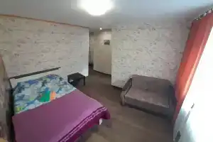 Квартиры посуточно на Дзержинского 10