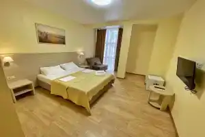 У моря, Нижняя Беранда