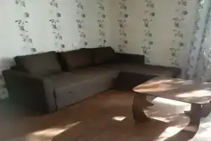 Квартира-полуторкаБольшая парковка. Круглосуточный магазин., Кемь