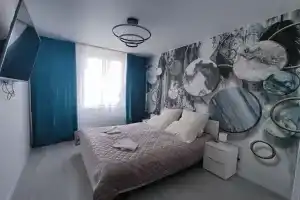 Уютная квартира возле ТЦ Премьер