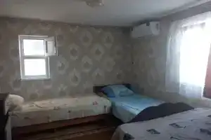 Уютный номер рядом с морем, Должанская