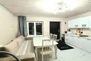 Уютный коттедж в центре посёлка Домбай