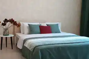 Красивая евродвушка, Железнодорожный