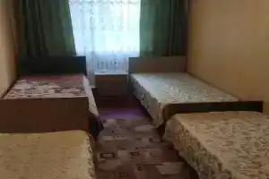 Уюная 3х комнатная квартира в центре города
