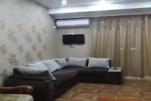 5 Rooms near 300 Aragveli metro station