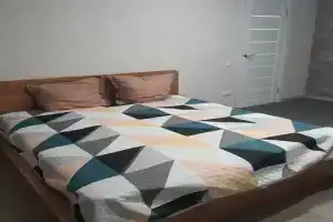 Квартира на Неве, Кировск