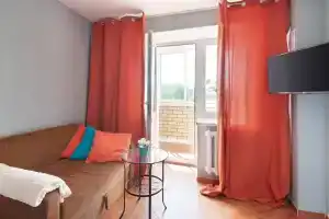 Апартаменты «Home Away From Home»